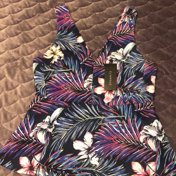 Dynamite top size M - Picture 1 of 4